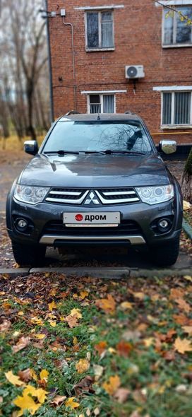 SUV   Mitsubishi Pajero Sport 2015 , 2700000 , 