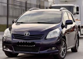    Toyota Verso 2010 , 990000 , 