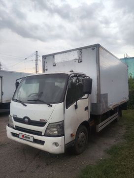   Hino 300 2013 , 2800000 , 