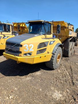   Volvo A40F 2012 , 25000000 , 