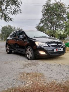  Opel Astra 2011 , 655000 ,  