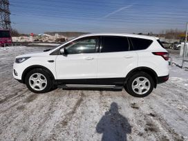 SUV   Ford Kuga 2017 , 1950000 , 