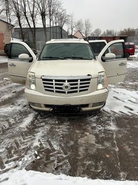 SUV   Cadillac Escalade 2010 , 1700000 , 