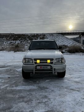 SUV   Isuzu Bighorn 1999 , 880000 , -