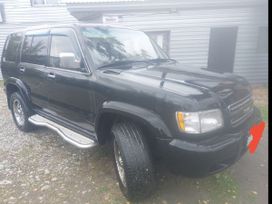 SUV   Isuzu Trooper 2000 , 930000 , -