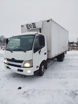   Hino 300 2013 , 1900000 ,  