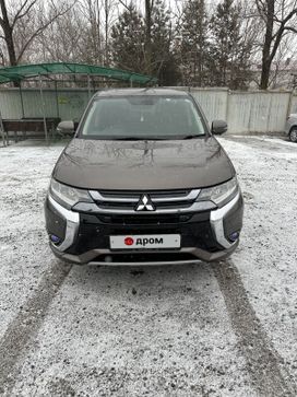 SUV   Mitsubishi Outlander 2015 , 2100000 , 
