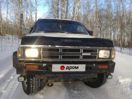  Nissan Datsun 1989 , 650000 , 