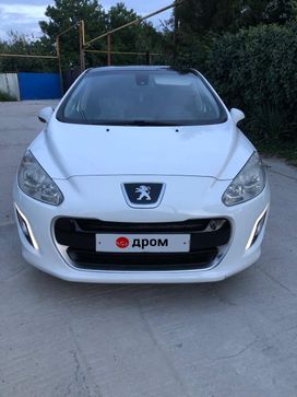  Peugeot 308 2011