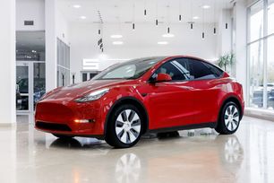 SUV   Tesla Model Y 2021 , 4750000 ,  