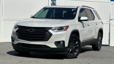 SUV   Chevrolet Traverse 2018 , 2800000 , 