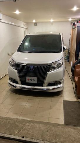    Toyota Esquire 2015 , 2250000 , 