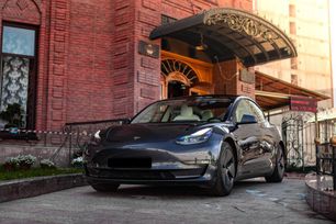  Tesla Model 3 2021 , 4400000 , 
