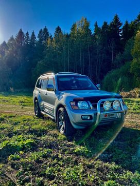 SUV   Mitsubishi Montero 2001 , 830000 , 