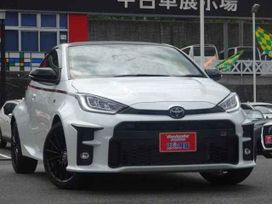  3  Toyota Yaris 2021 , 2180000 , 