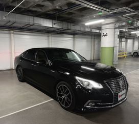  Toyota Crown 2018 , 2700000 , 