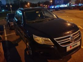 SUV   Volkswagen Tiguan 2010 , 1100000 , 