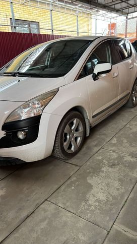 SUV   Peugeot 3008 2012 , 910000 , 