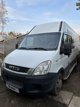 SUV   IVECO Massif 2011 , 1450000 , 