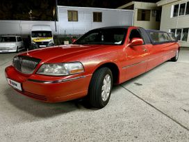  Lincoln Town Car 2002 , 450000 , 