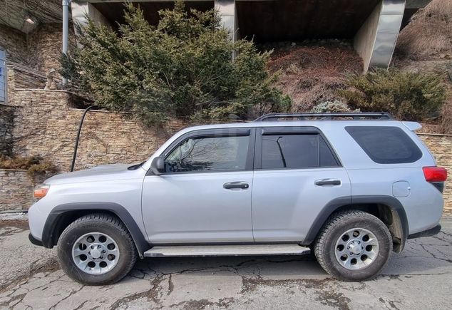 SUV   Toyota 4Runner 2010 , 4300000 , 