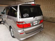  Alphard 2004