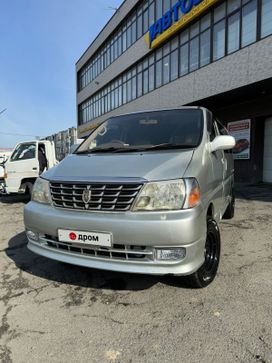    Toyota Grand Hiace 2000 , 900000 , 