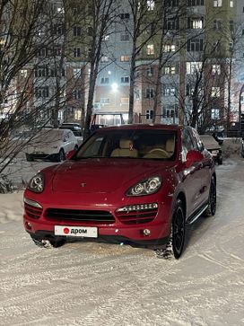 SUV   Porsche Cayenne 2013 , 3250000 , 