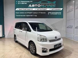    Toyota Voxy 2012 , 1789000 , 