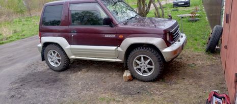  3  Mitsubishi Pajero Junior 1997 , 365000 , 