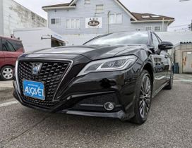  Toyota Crown 2020 , 2400000 , 