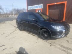 Mitsubishi Outlander, 2020