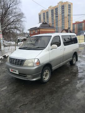    Toyota Grand Hiace 2001 , 500000 , 