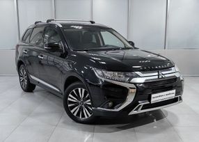 SUV   Mitsubishi Outlander 2019 , 2124000 , 