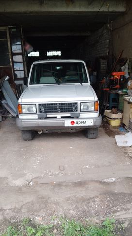  3  Isuzu Trooper 1990 , 800000 , 