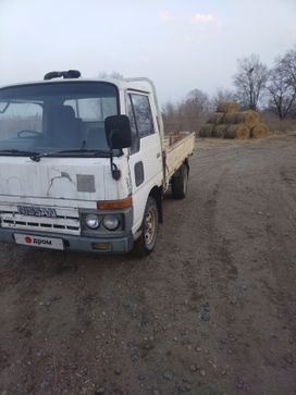   Nissan Atlas 1989 , 400000 , 