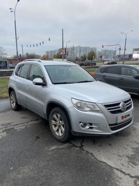 SUV   Volkswagen Tiguan 2011 , 1200000 , 