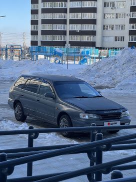  Toyota Caldina 2000 , 270000 , 