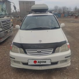    Toyota Gaia 2000 , 630000 , 