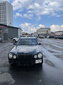  E-Class 2001