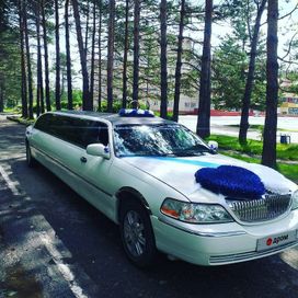  Lincoln Town Car 2004 , 550000 , 