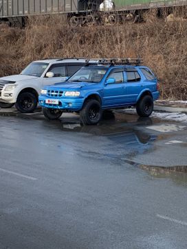 SUV   Isuzu Wizard 2002 , 700000 , 