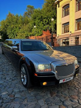  Chrysler 300C 2004 , 1600000 , 