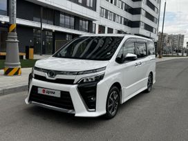  Toyota Voxy, 2018