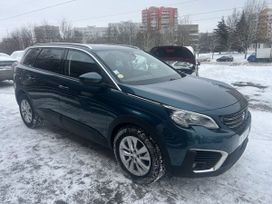 SUV   Peugeot 5008 2017 , 2250000 , 