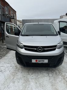  Vivaro 2021