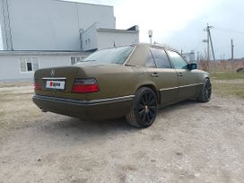  Mercedes-Benz E-Class 1994 , 590000 , 