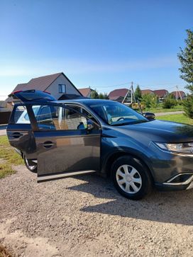 SUV   Mitsubishi Outlander 2017 , 1950000 , 