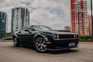  Dodge Challenger 2016 , 3700000 , 