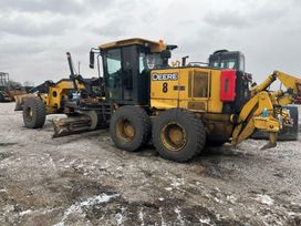  John Deere 772G 2011 , 8000000 , 